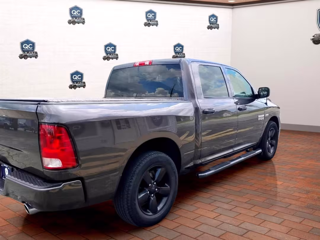 2016 Ram 1500 - 3C6RR6KT9GG366530 - Image #4